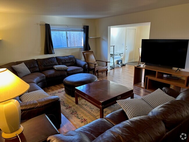 Building Photo - 1332 E 4200 S Rental