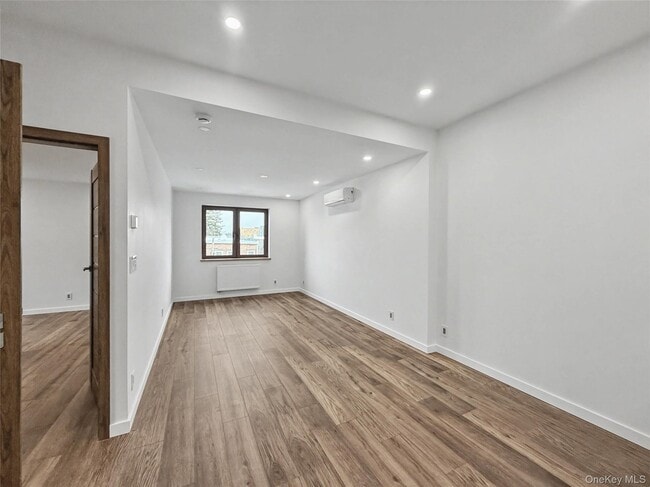 Photo - 71-11 72nd St Unit 2