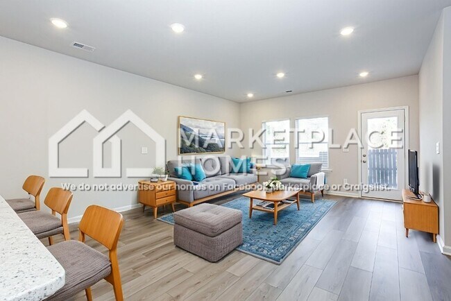 Photo - 2121 Avalon Rdg