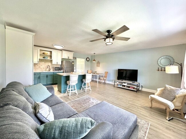 Photo - 359 Norwich O