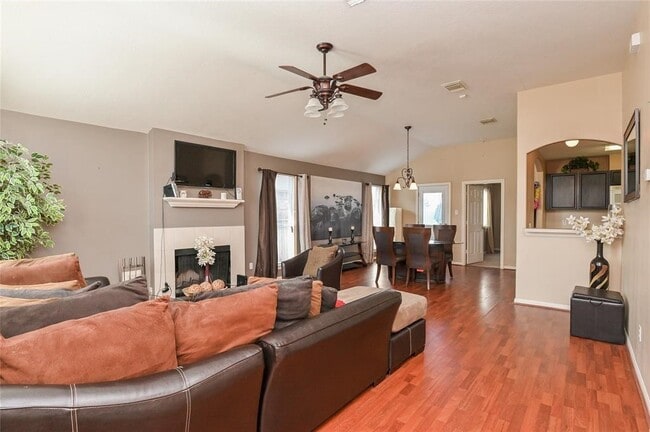 Photo - 18446 S Wimbledon Dr
