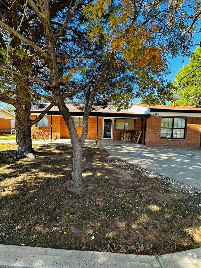 Building Photo - 2809 Santa Monica Ave Rental