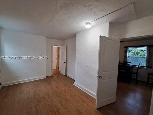 217 Southridge Rd Unit Lower Unit