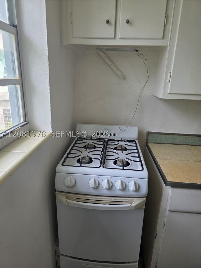 Photo - 635 8th St Unit 202