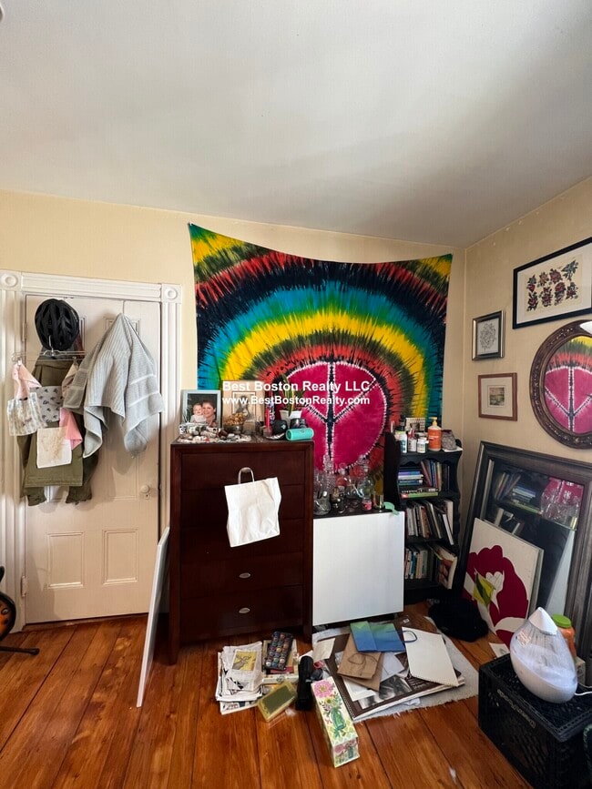 Photo - 2 Gilson Terrace Unit 2