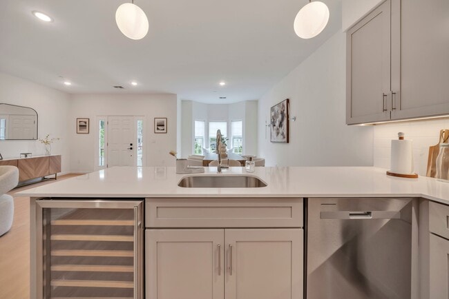 Photo - Cannon House