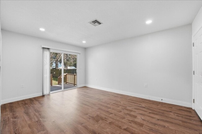 Photo - 2805 Mayer St