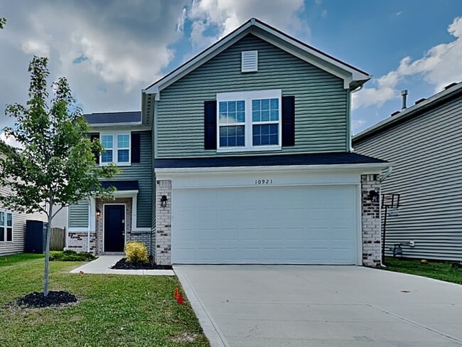 Building Photo - 10921 Woods Dr Rental