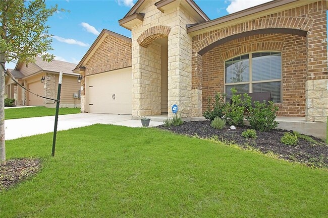 Photo - 121 Akston Ct Casa