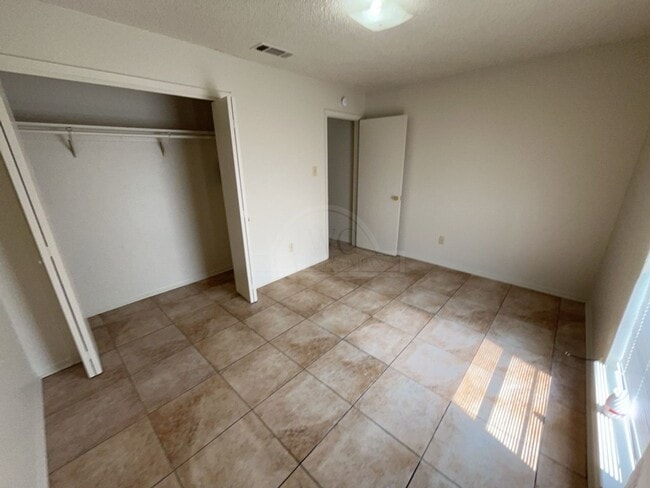 Photo - 1504 Indian Trail