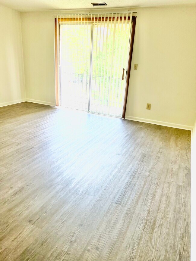 Dellwood Apartments