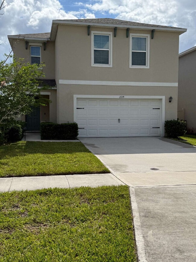 Building Photo - Large 4 Bedroom/2.5 Bathroom Home in Thompson Grove
