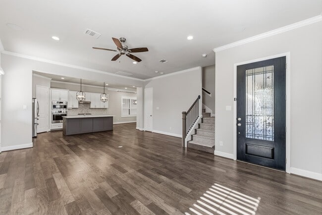 Photo - 2607 Nicholson St