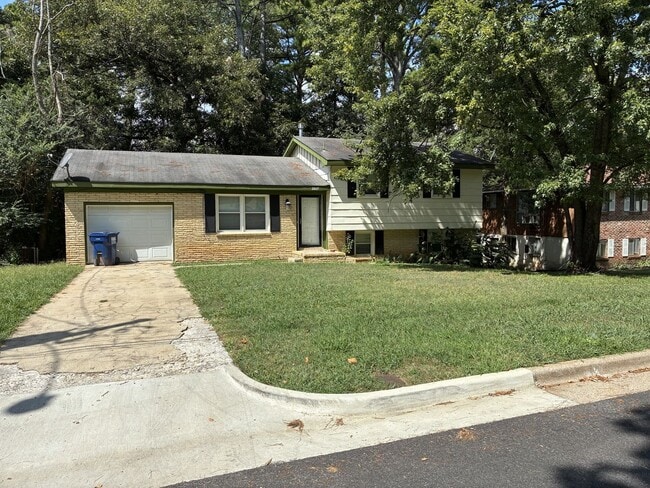 2607 Bonnieview Dr NW