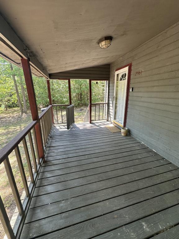 Photo - 2564 Lakeview Dr