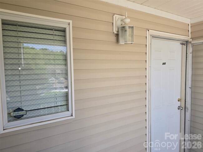 Photo - 1652 Eagles Pl Unit H203