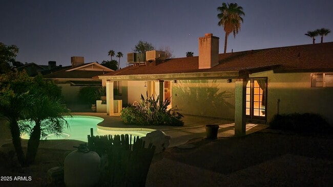 Photo - 3158 W Marconi Ave