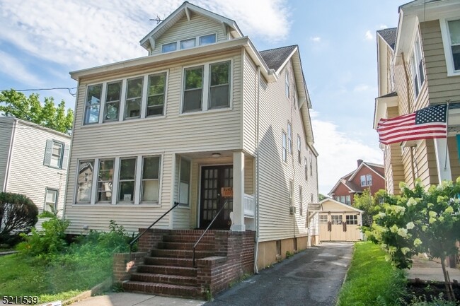 Building Photo - 30 Boyden Pkwy Unit 2
