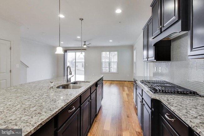 Photo - 13220 Tivoli Lake Blvd