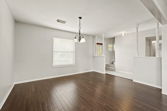 Photo - 10226 Rothbury St