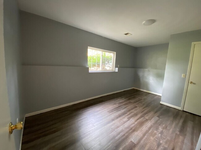 Photo - 1113 Kimbark Ave