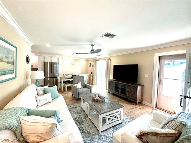 Building Photo - 1435 Curlew Ave Unit 1