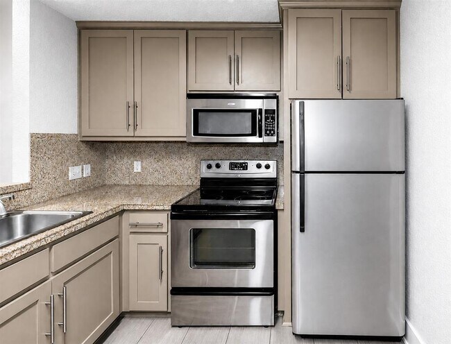 Photo - 1302 Danbury Square
