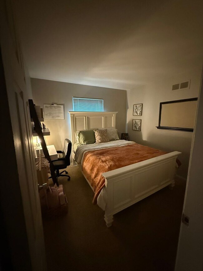 Photo - Two bedroom condo in Chesterfield