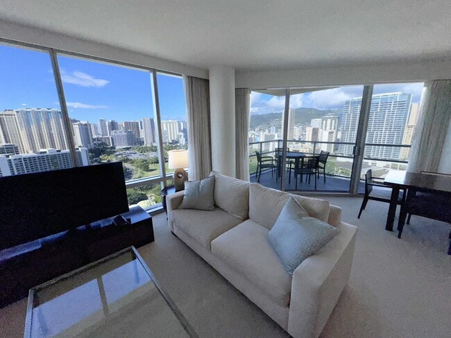 Photo - 223 Saratoga Rd