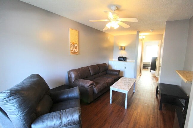 Photo - 1337 Bradley Dr