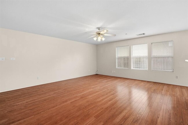 Photo - 700 Riverway Ln