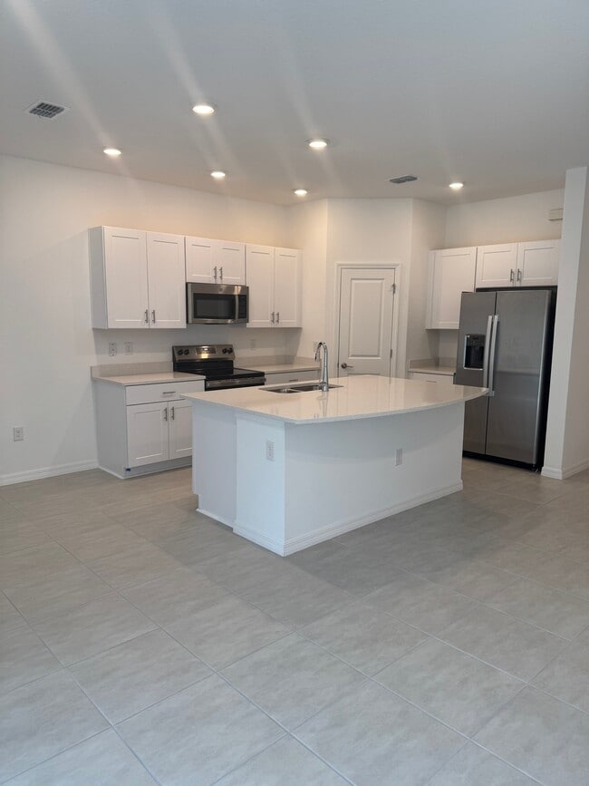 Photo - 2803 Puffin Pl