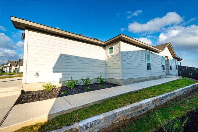 Photo - 403 Cross Barn Blvd