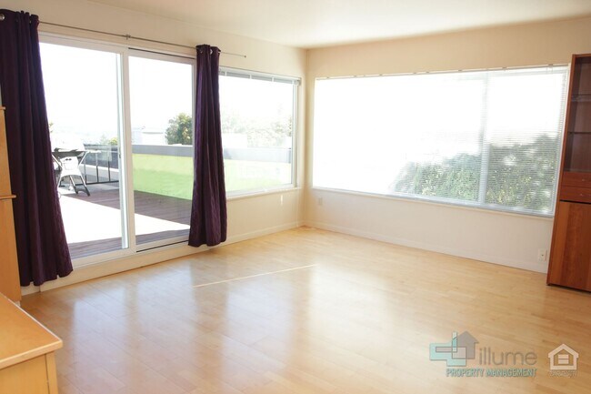 Photo - Condo Near OHSU with Huge Deck, Stunning V...