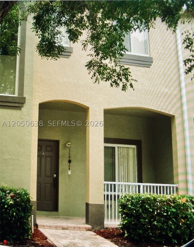 Building Photo - 2416 SE 19th St
