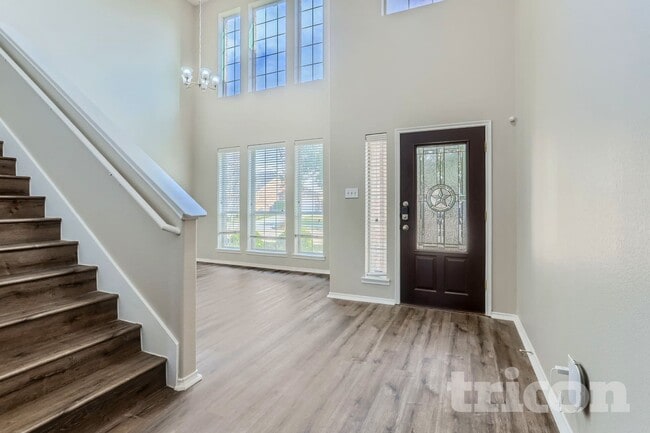 Photo - 3621 Spring Run Ln