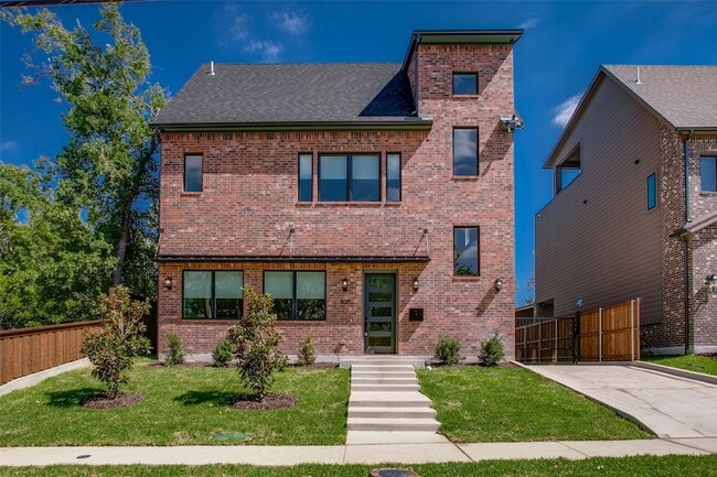 Building Photo - 400 N Denver St