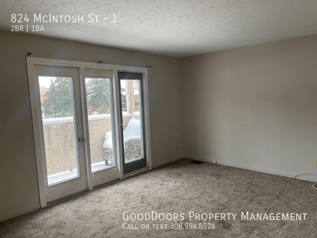 Photo - 824 McIntosh St Unité 1