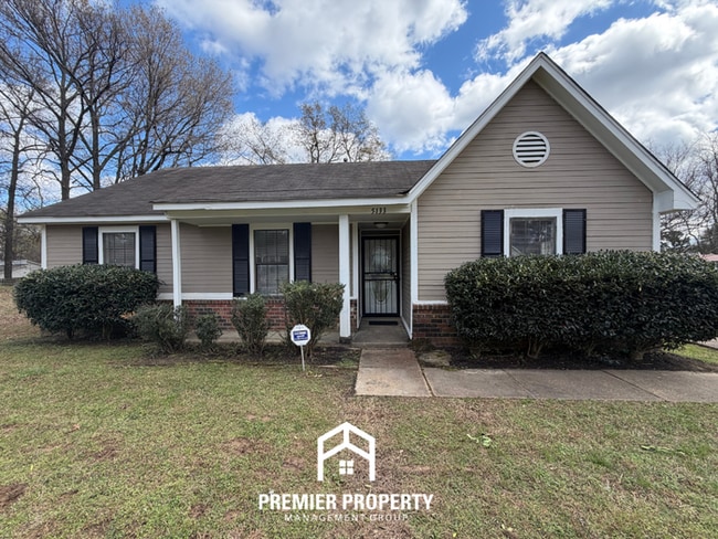 Building Photo - Move-In Ready 3BR Home in Raleigh | Hardwood Floors, Formal Dining & Fenced Yard