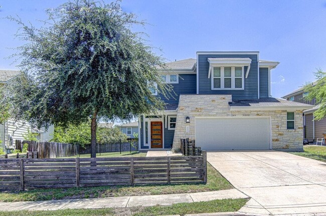 Building Photo - 2117 Maxwell Ln