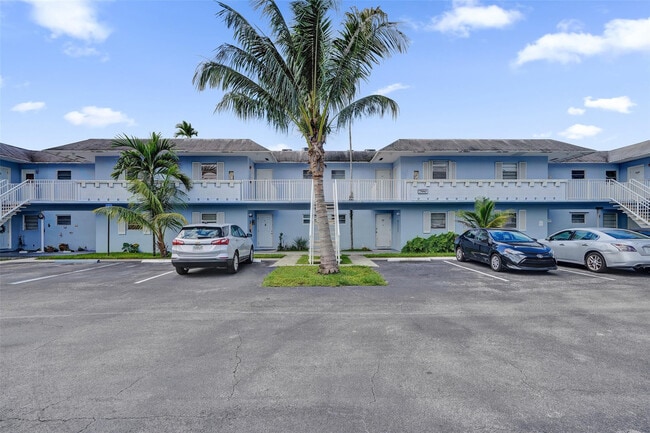 Building Photo - 7580 SW 82nd St