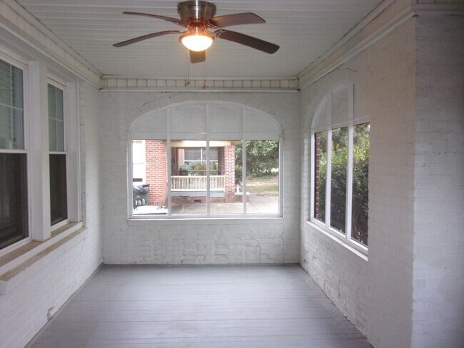 Photo - 738 Charlotte Ave