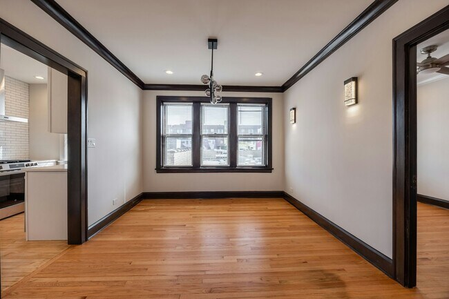 Photo - 6411 N Talman Ave Unidad 302