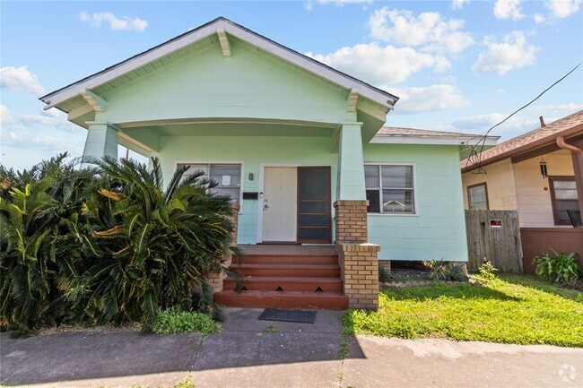 Building Photo - 1521 Avenue O Rental