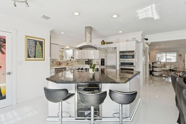 Photo - 911 NW 7th St Casa