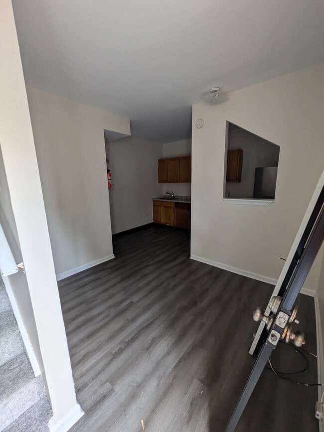 Photo - 831 Kirkwood St Townhome