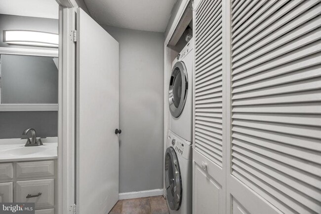 Photo - 1592 Lodge Pole Ct