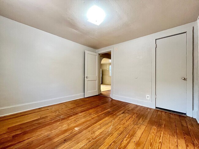 Photo - 1837 Franklin St Unit #2