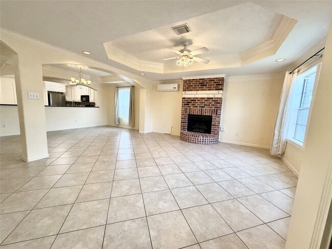 Photo - 6650 Roberson St