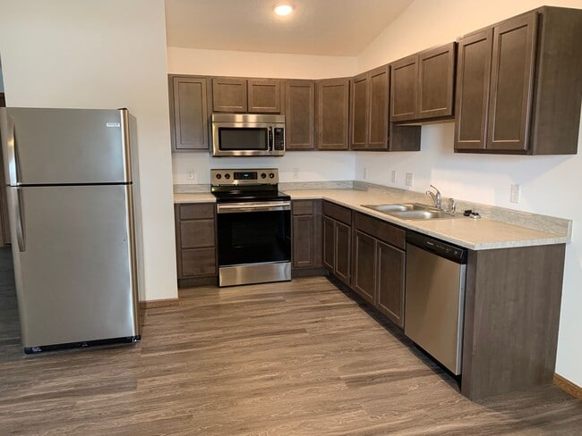 Photo - Welcome to Lipton Apartments – Your New Ho... Unit 100-10